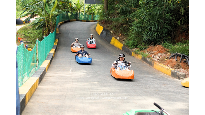 🎢 Thử thách tốc độ – Trải nghiệm xe trượt cực đỉnh tại Dalat Wonderland 🎢